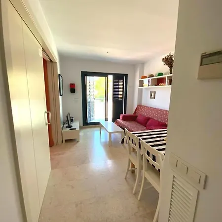 Cala Busquets 6 Pax シウタデリャ