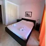 Cala Busquets 6 Pax Apartment *